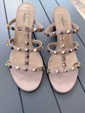 Valentino Poudre Leather Rockstud Triple-Strap Sandals
